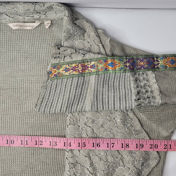 NWOT Soft Surroundings Waffle Knit Floral Aztec Cardigan Oriental Design Size PS - Picture 6 of 8